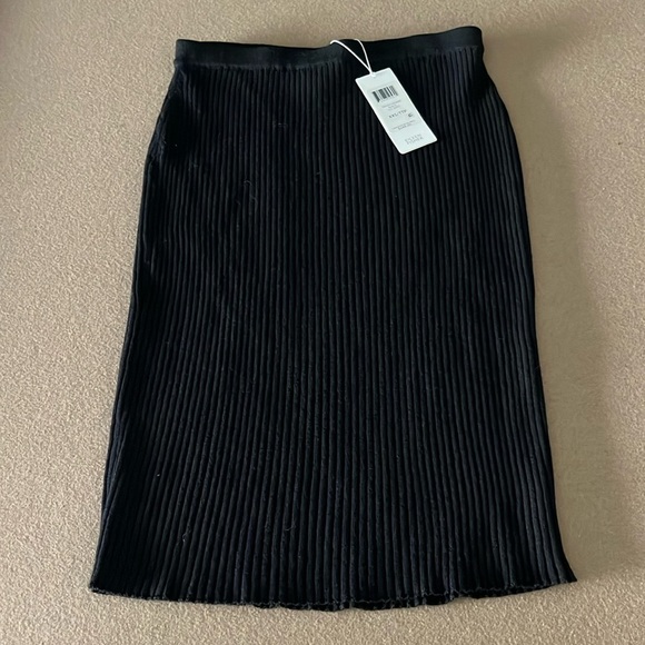 EILEEN FISHER NWT Black Merino Wool Crepe Ribbed Pencil K/L Skirt -size XXS - Picture 3 of 11